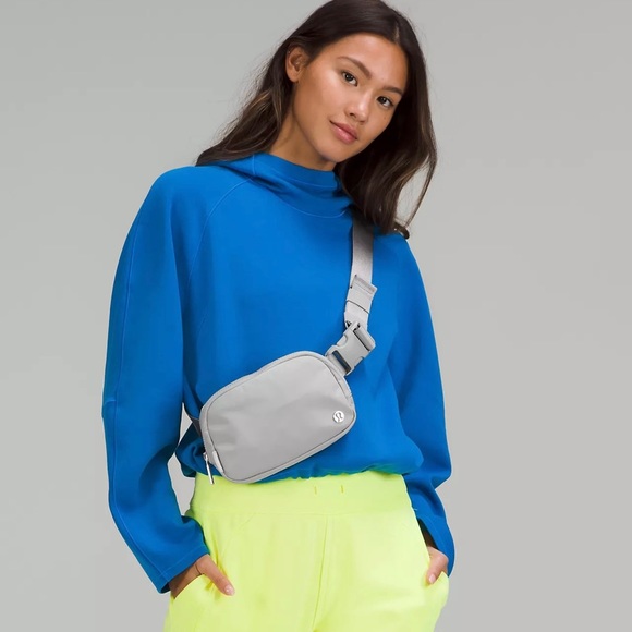 Silver Drop Everywhere Belt Bag Lululemon - Picture 6 of 7